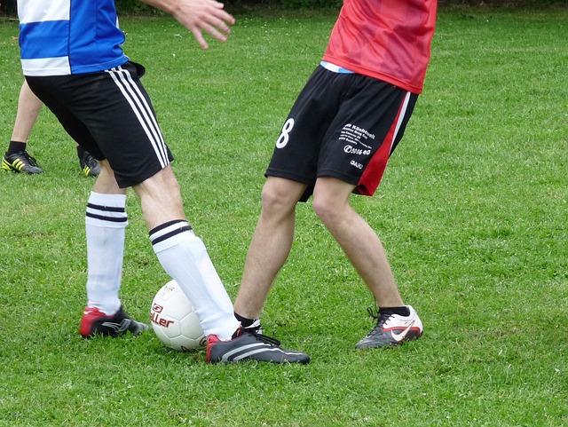 年轻气盛！Opta英超自然年吃牌数统计：切尔西去年共112张.